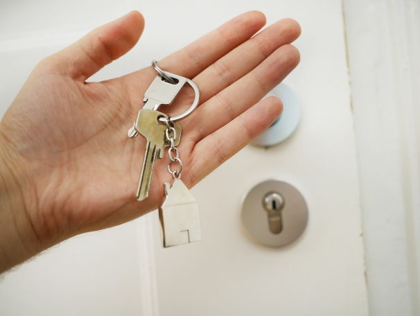 https://SallyParker.StopRentingStartOwning.com